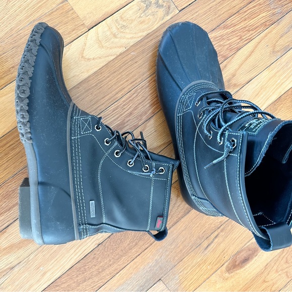 Bass Men’s Black Duck Boots - Picture 3 of 5